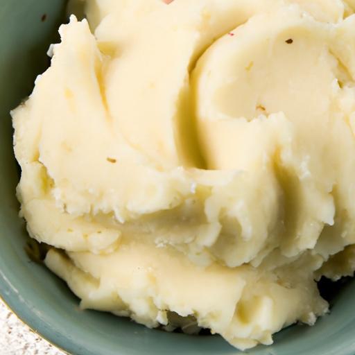 Creamy Dairy-Free Mashed Potatoes: A Smooth, Delicious Twist