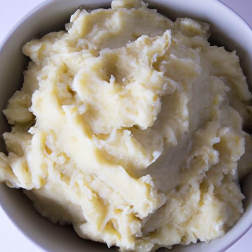 Creamy Dairy-Free Mashed Potatoes: A Delicious Twist