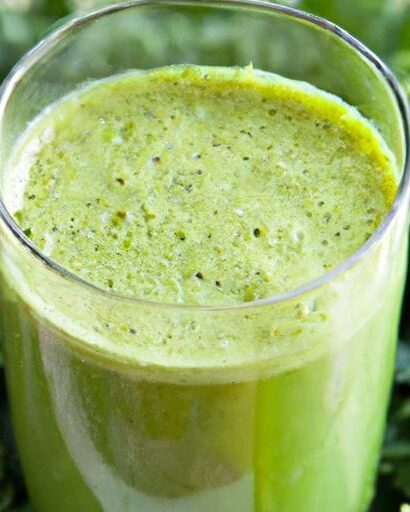 Energize Your Day: The Vibrant Green Apple & Kale Smoothie
