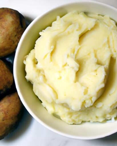 Creamy Dairy-Free Mashed Potatoes: A Smooth, Savory Twist