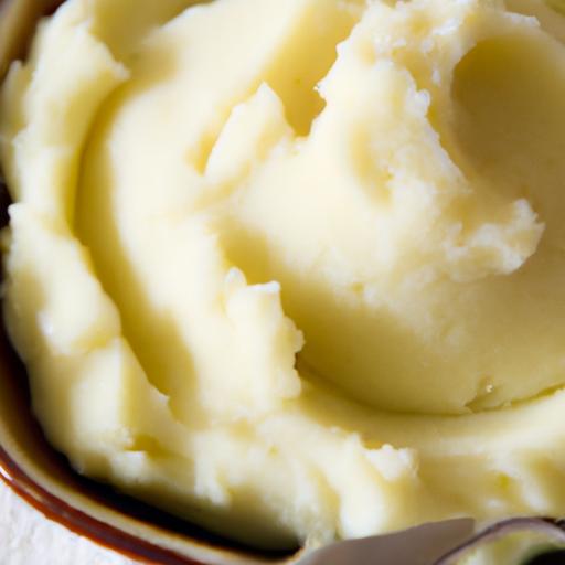 Creamy Dairy-Free Mashed potatoes: A Smooth, Savory Twist