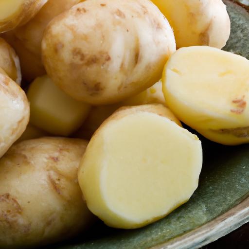 Perfectly Boiled Potatoes: Slice and Arrange with Ease