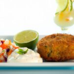 Delicious Crab Cakes with Zesty Sauce: A Step-by-Step Guide
