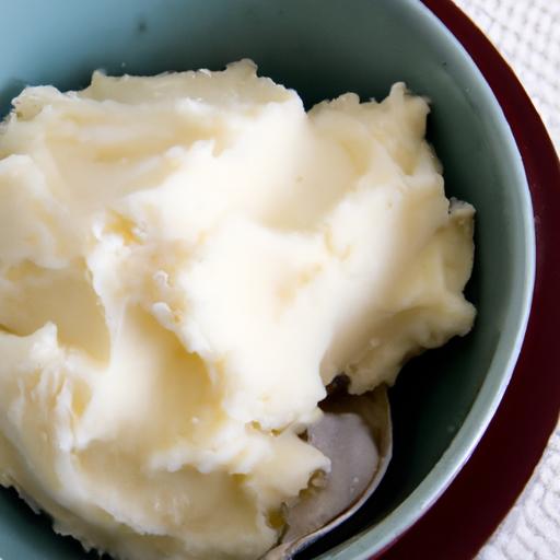 Creamy Dairy-Free Mashed Potatoes: A Smooth, Easy Recipe