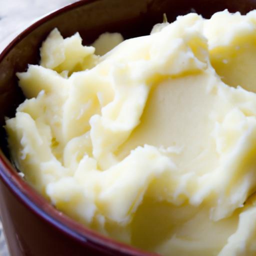 Creamy Dairy-Free Mashed Potatoes: A Smooth Delight