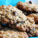 Bake Delight: Classic Quaker Oats Oatmeal Raisin Cookie
