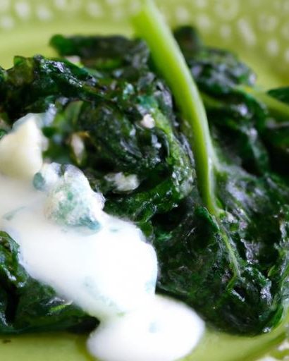 Keto Creamed Spinach: A Rich, Low-Carb Green Delight